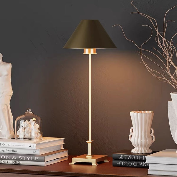 Hastings Copper Table Lamp - Staunton and Henry
