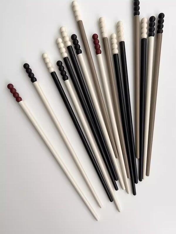 Black and White Chopsticks - Staunton and Henry