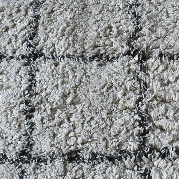 Amelie Nordic White and Black Rug - Staunton and Henry