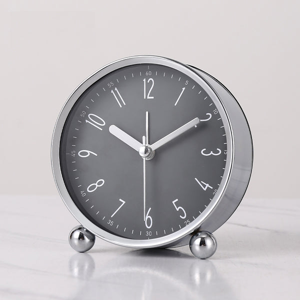 Retro Desk Clock - Staunton and Henry