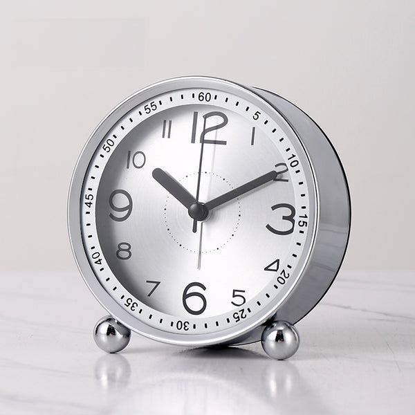 Retro Desk Clock - Staunton and Henry