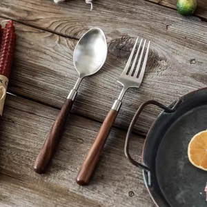 Walnut Wood Cutlery Set - Staunton and Henry