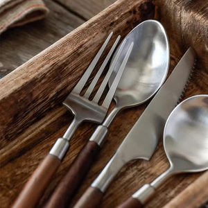 Walnut Wood Cutlery Set - Staunton and Henry