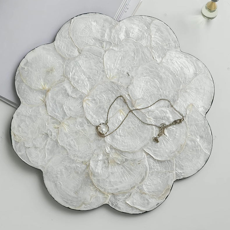 Mother of Pearl Placemats – Staunton and Henry