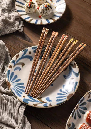 Geometry Japanese Style Wooden Chopsticks - Staunton and Henry