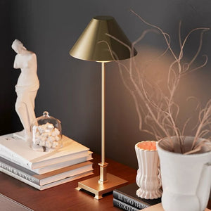 Hastings Copper Table Lamp - Staunton and Henry