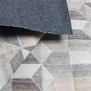 Nian Beige and Grey Rug - Staunton and Henry