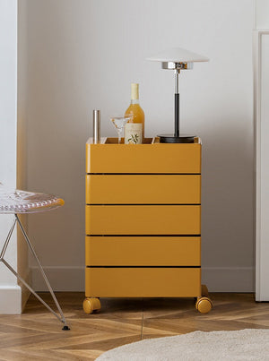 360-degree Storage Unit - Staunton and Henry