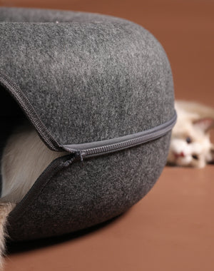 Cat Tunnel Bed - Staunton and Henry