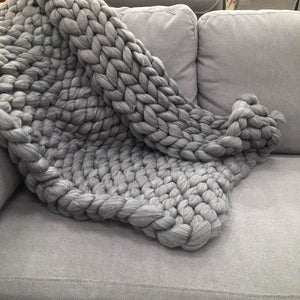 Chunky Knit Throw Blanket - Staunton and Henry
